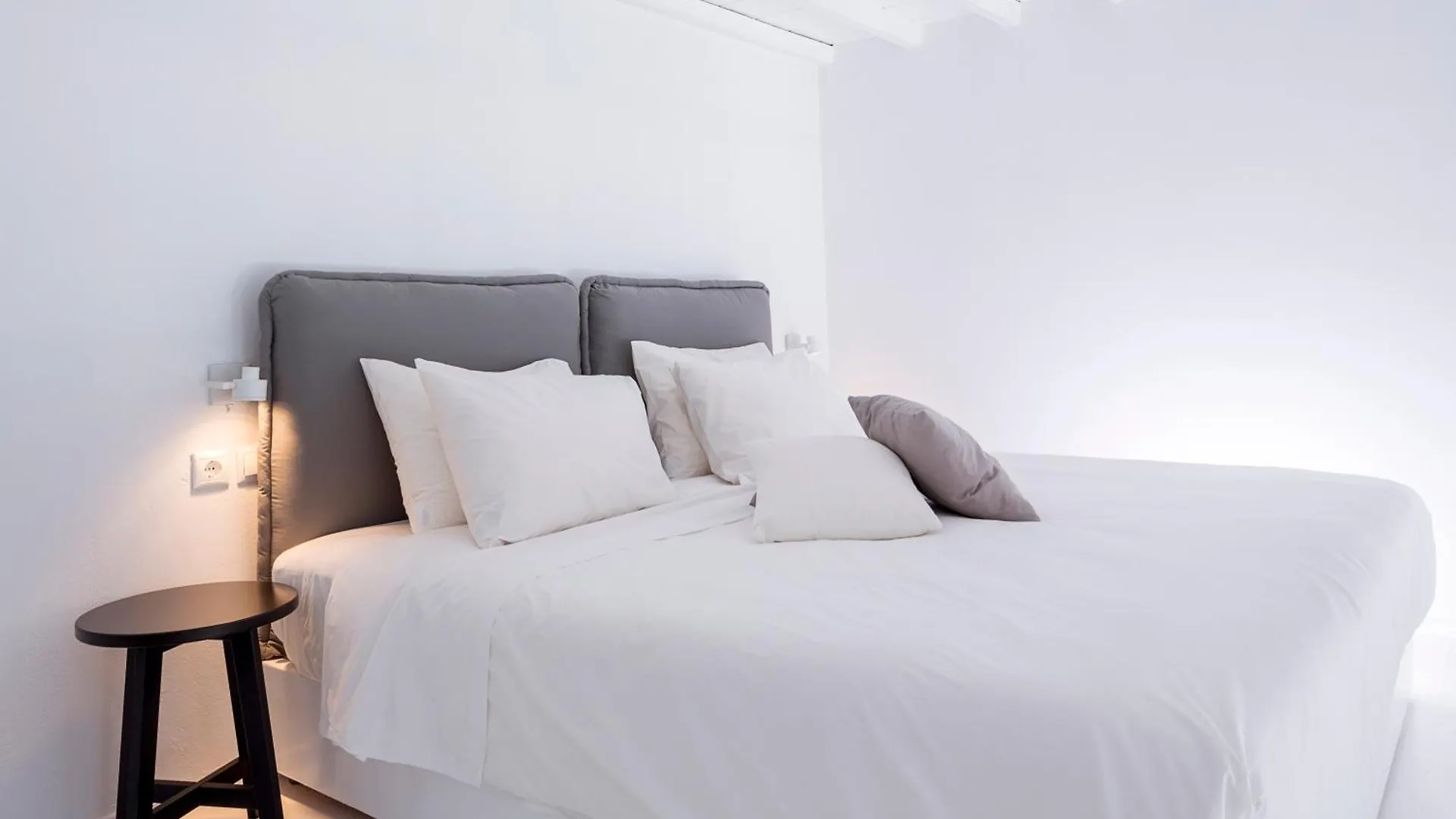 מלון קאלו ליבאדי Pietra E Mare - Mykonos Moments 4*,